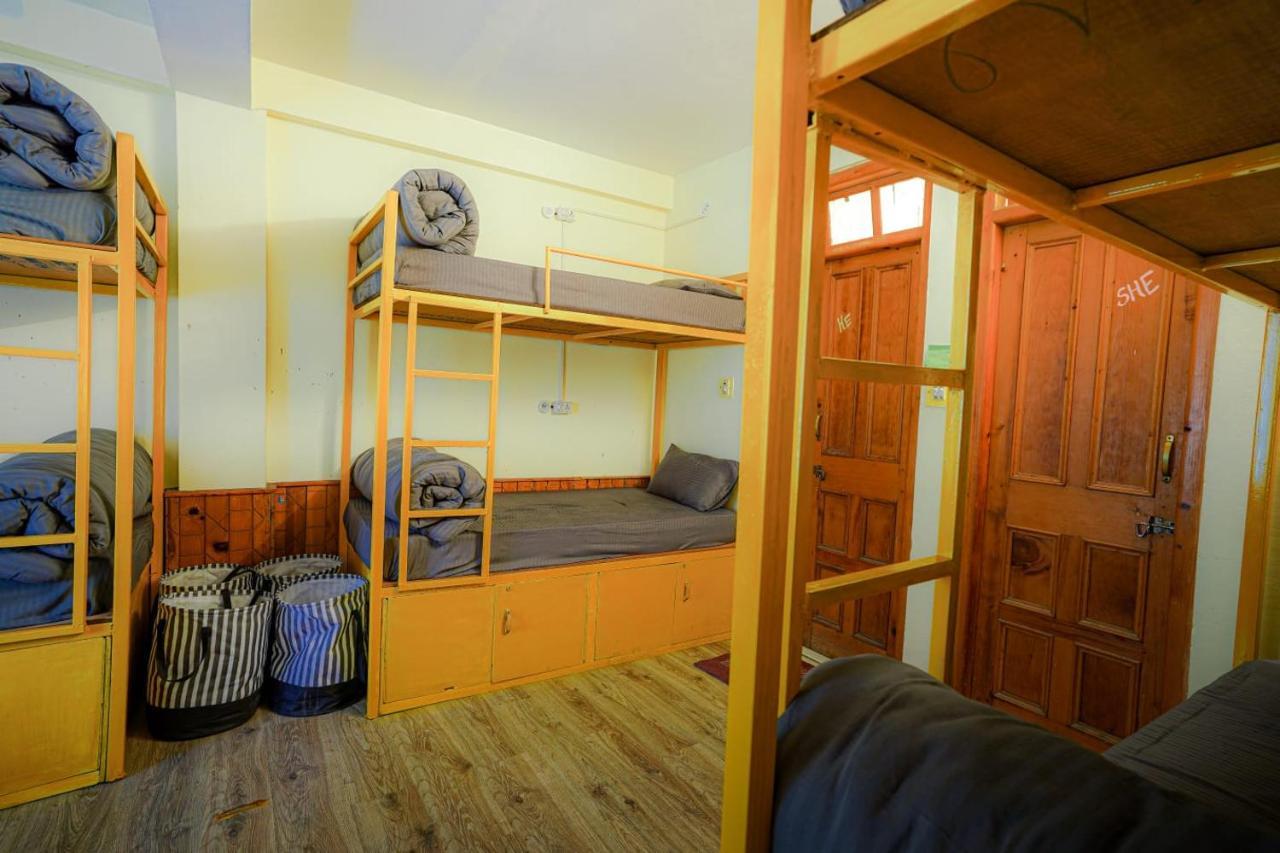 Mars Monkey Hostel & Cafe Manali  Exterior photo
