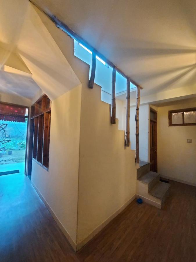 Mars Monkey Hostel & Cafe Manali  Exterior photo